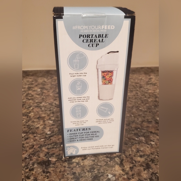 On-the-Go Portable Cereal Cup - Picture 2 of 6